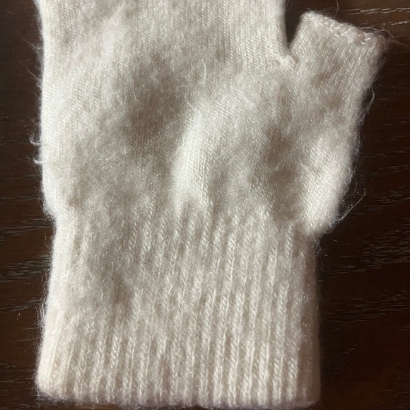 Women Cream Colored Knit Half-Fingers Gloves - OS - Picture 5 of 5
